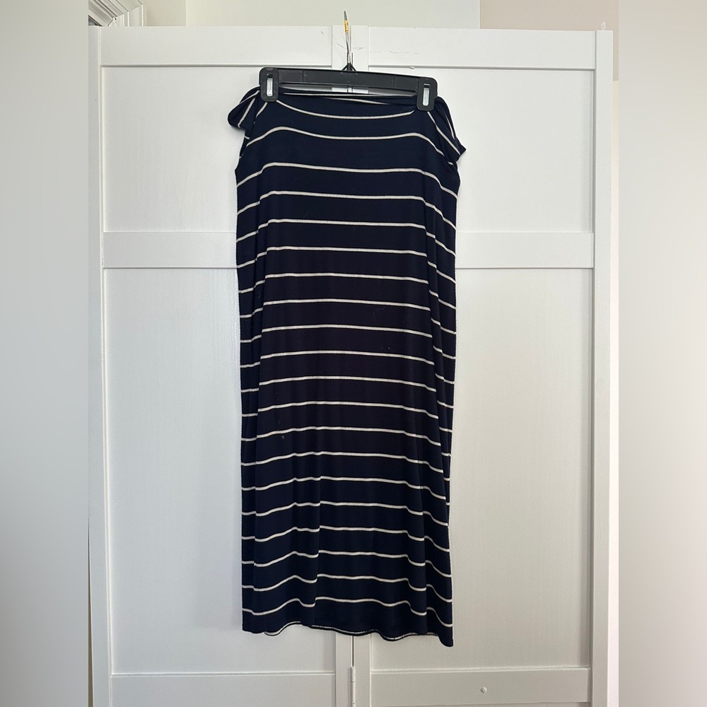 Knitworks Black and White Striped Midi Skirt - stretch - flexible size 14-18W